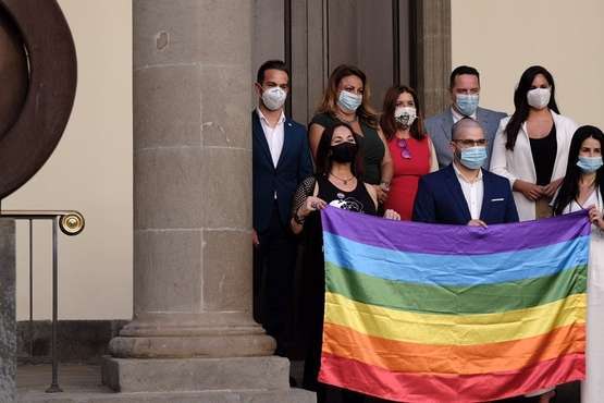 Hernández apoya la tramitación de la ley para la protección de los derechos de las personas trans e intersex (Foto TA)